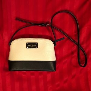 Black/cream Kate Spade small purse